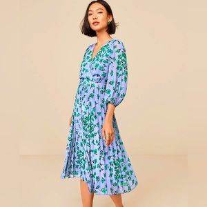 Ann Taylor Floral Pleated Flare Dress Size 4 NWT